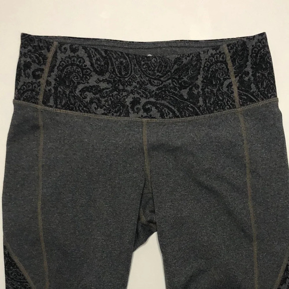 Athleta Splits Revelations Cropped Leggings Size Small - Picture 4 of 9